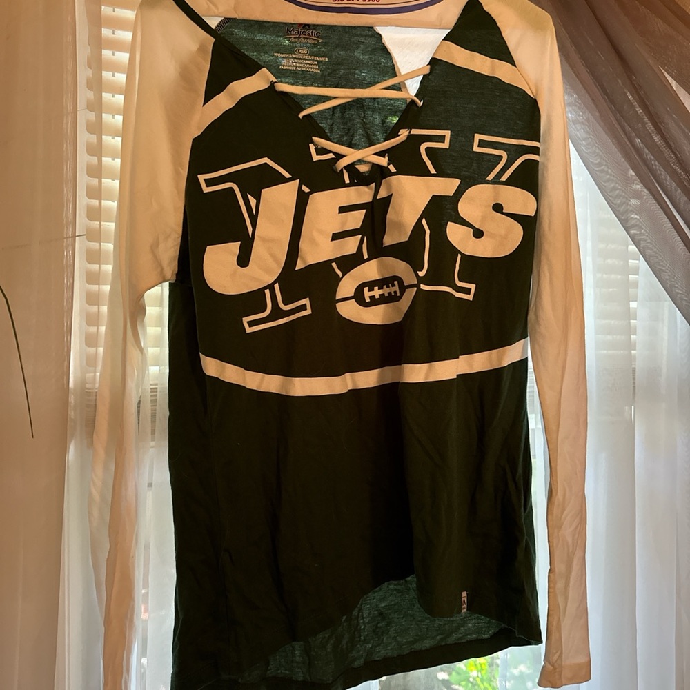 New York Jets long sleeve shirt never worn